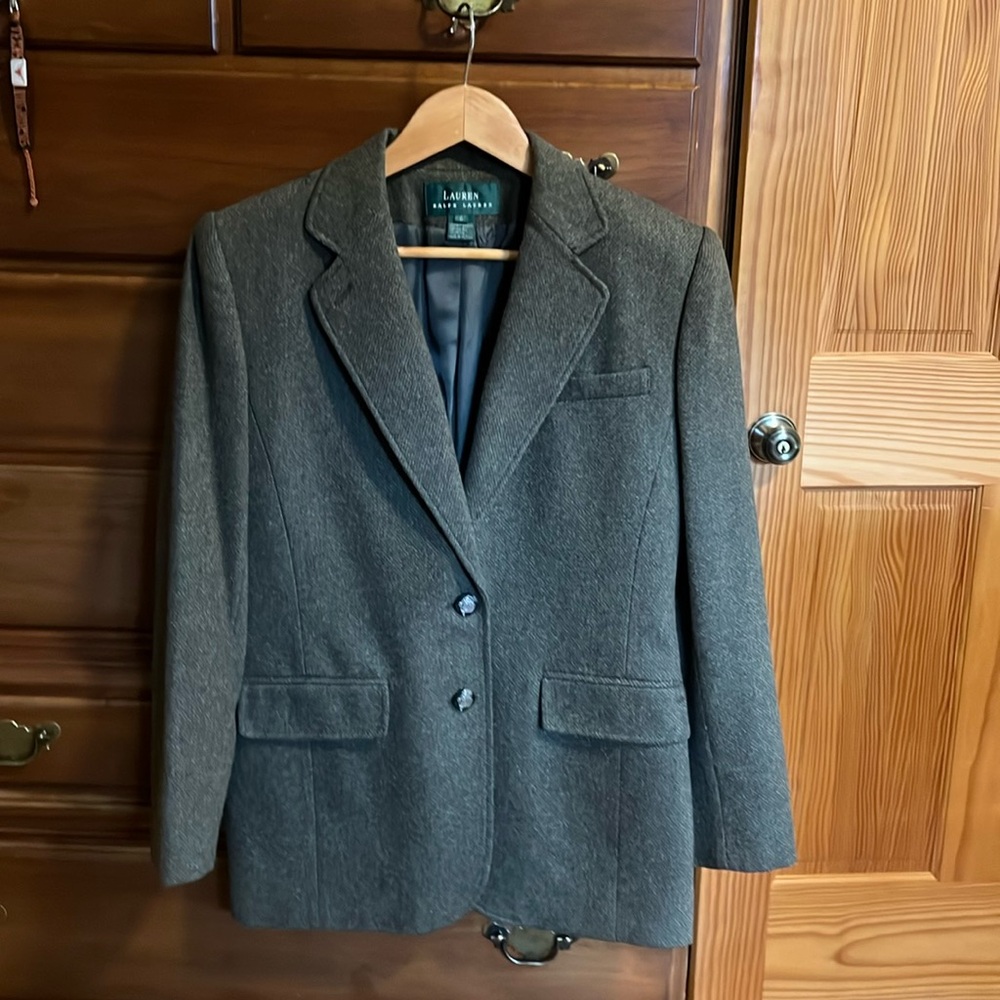 Ralph Lauren Women’s Size 6 Classic Tweed Lambs Wool Blazer in blacks and browns